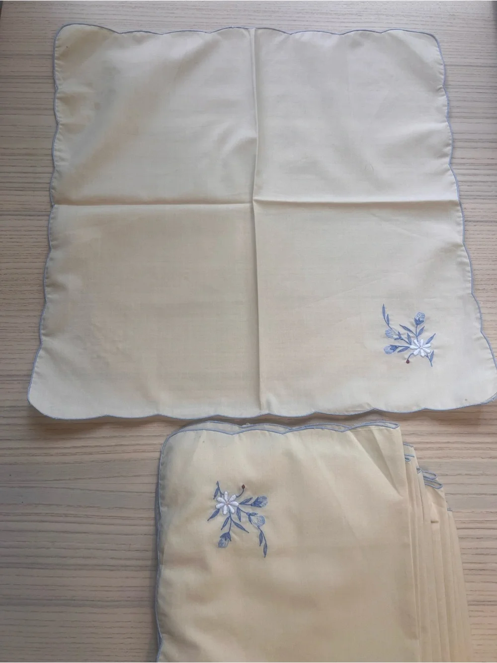 Set of 9 Vintage Embroidered Scalloped Napkins Blue Floral Wedding Table Linens